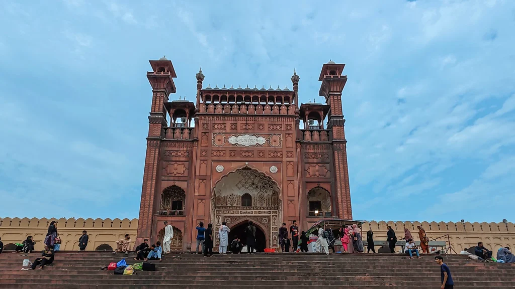 Outside View of Badshahi Masjid, Lahore