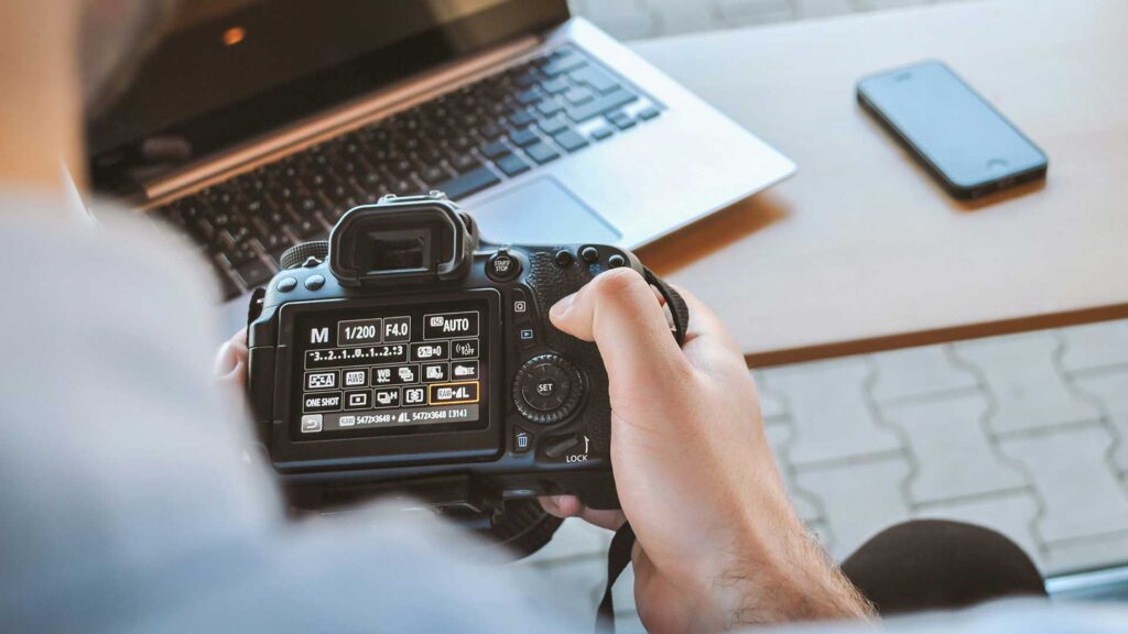 Photography Tips for Beginners - Understand Camera Settings