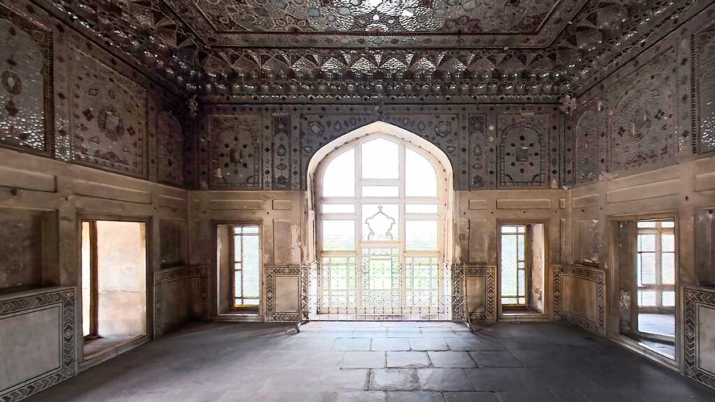 Interior Sheesh Mehal, Lahore Fort